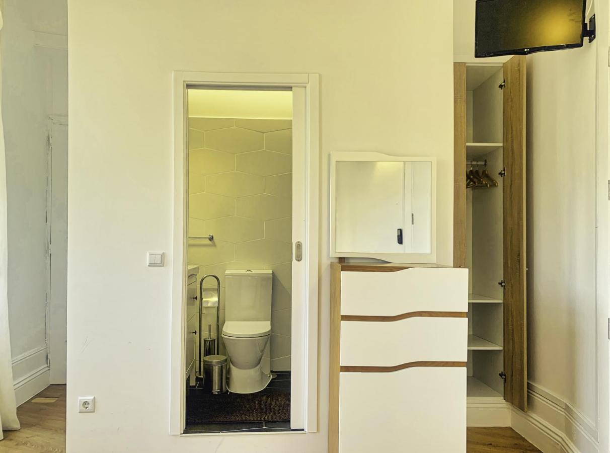Guesthouse Tricana De Aveiro Exteriör bild